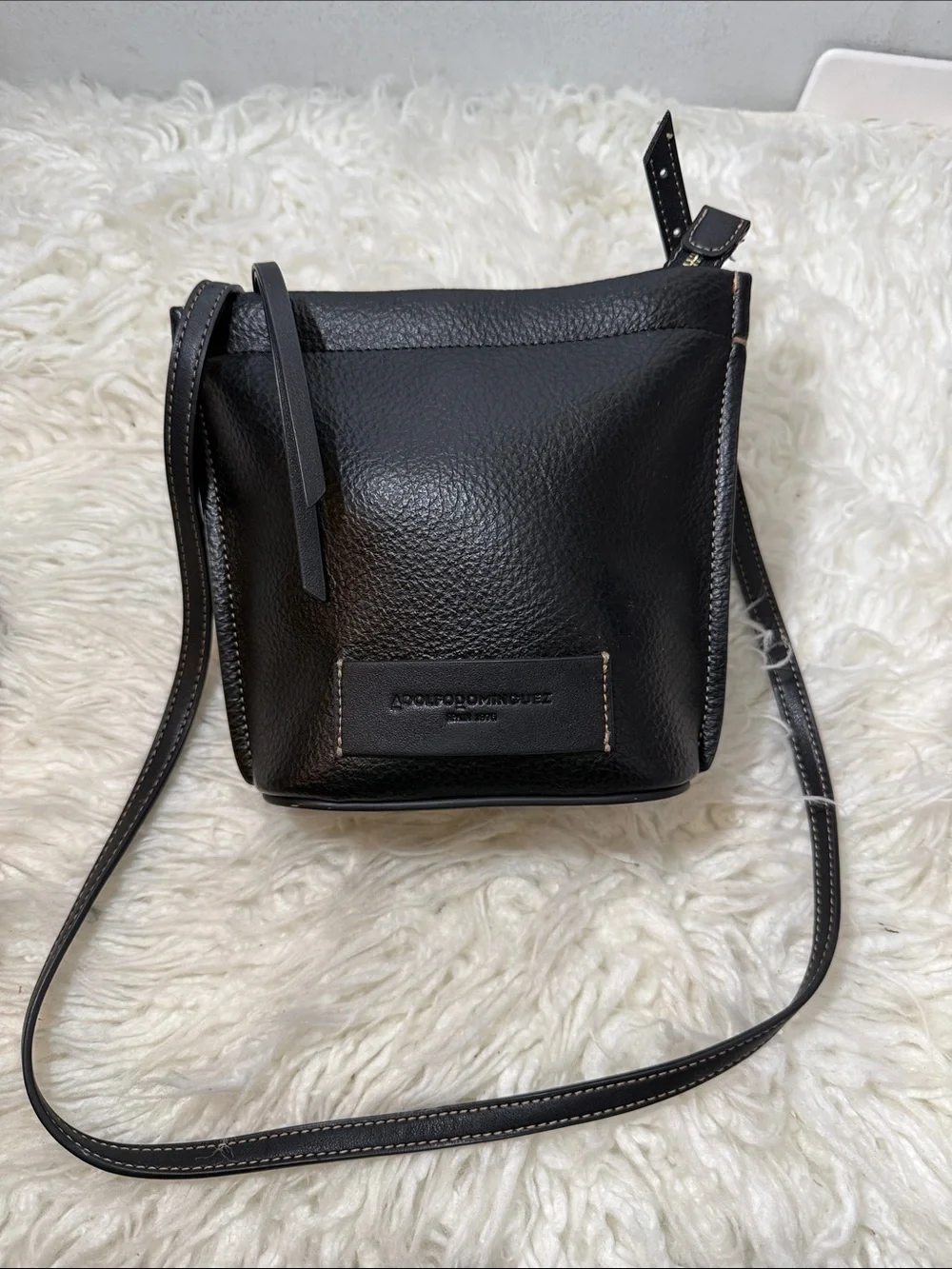Adolfo Dominguez Black Bucket Crossbody Leather crossbody bag small